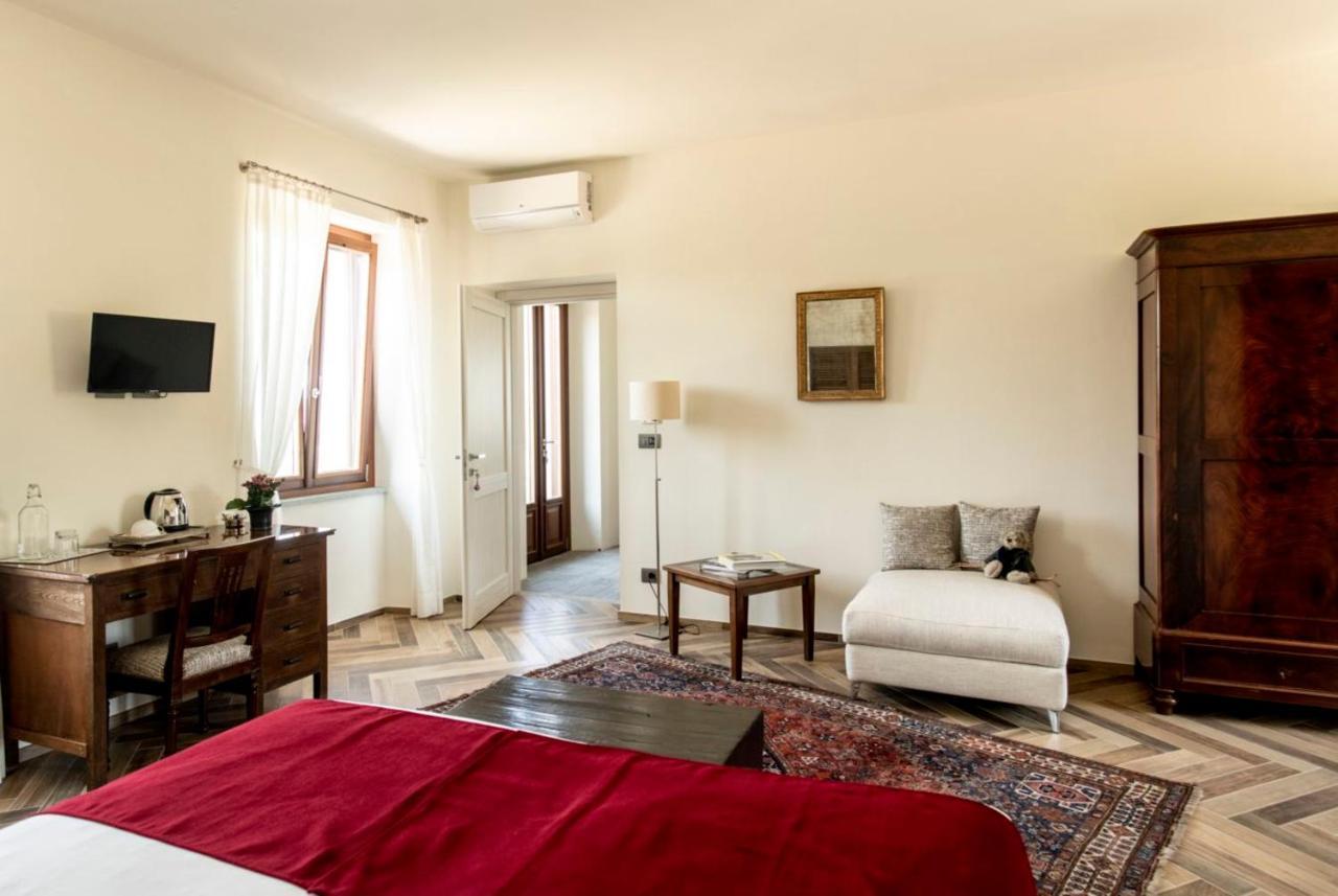 Le Vecchie Persiane - Bed & Breakfast Діано-д'Альба Екстер'єр фото