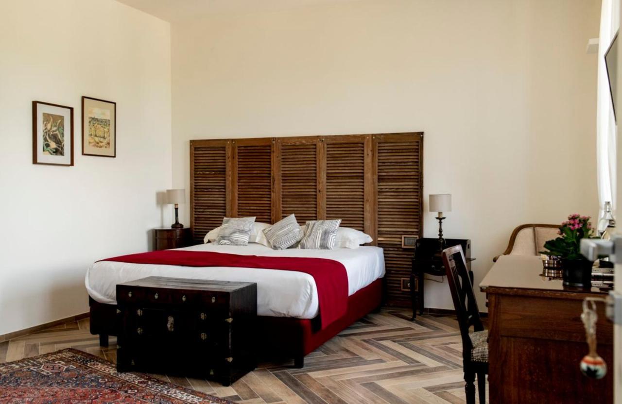 Le Vecchie Persiane - Bed & Breakfast Діано-д'Альба Екстер'єр фото